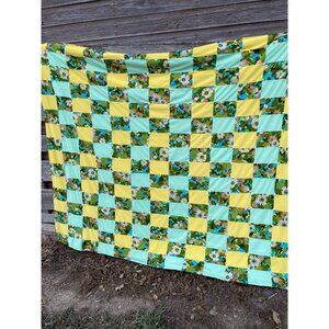 Vintage 1960s Groovy Floral Patchwork Tied Quilt 75x68"